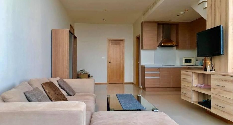 For rent 1 bed condo in Khlong Toei, Bangkok