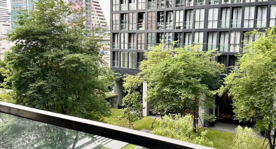 For rent 1 bed condo in Pathum Wan, Bangkok