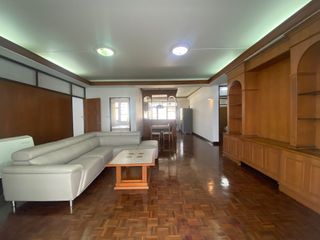 Apartamento en alquiler de 3 habitaciones en Khlong Toei, Bangkok