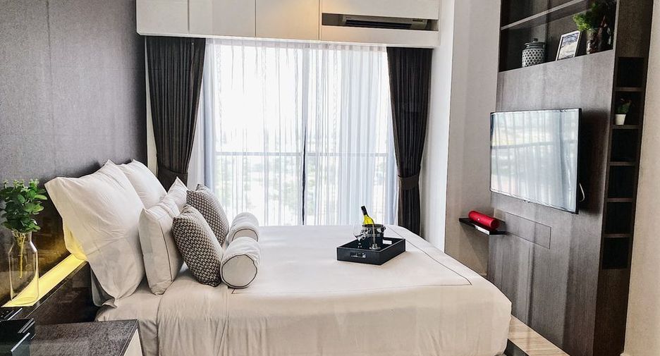 For rent 1 bed condo in Sathon, Bangkok