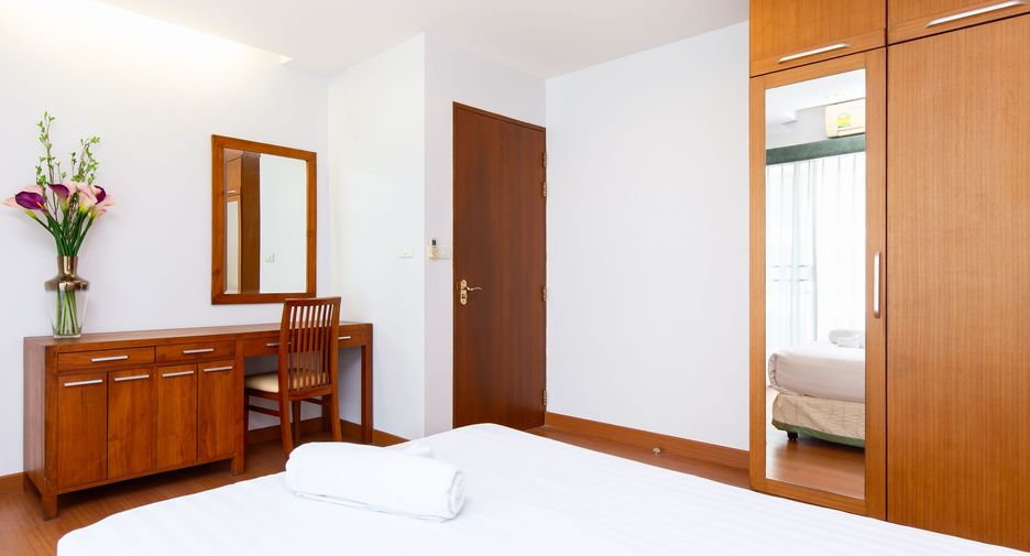 For rent 2 bedrooms apartment in Bang Na, Bangkok