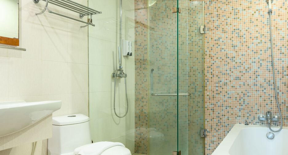 For rent 2 bedrooms apartment in Bang Na, Bangkok
