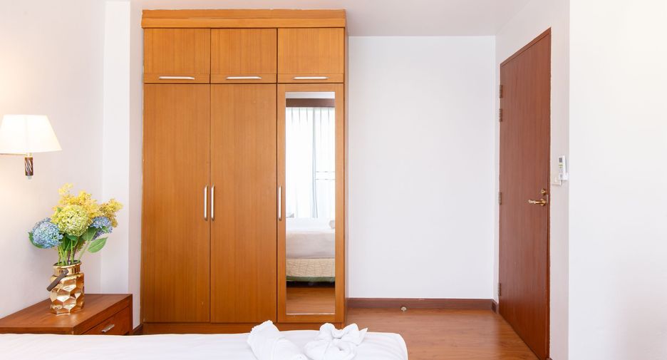 For rent 2 bedrooms apartment in Bang Na, Bangkok