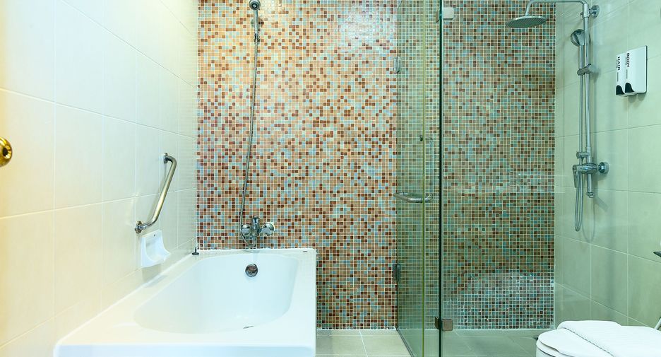For rent 2 bedrooms apartment in Bang Na, Bangkok