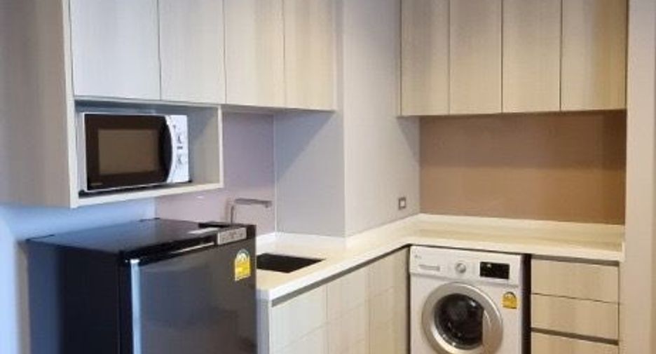 For rent 1 bed condo in Khlong Toei, Bangkok