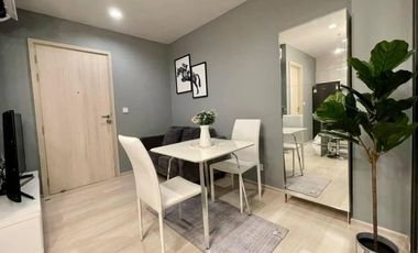 Wohnung zur Miete mit 1 Zimmer in Pathum Wan, Bangkok