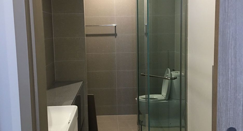 For rent 1 bed condo in Pathum Wan, Bangkok