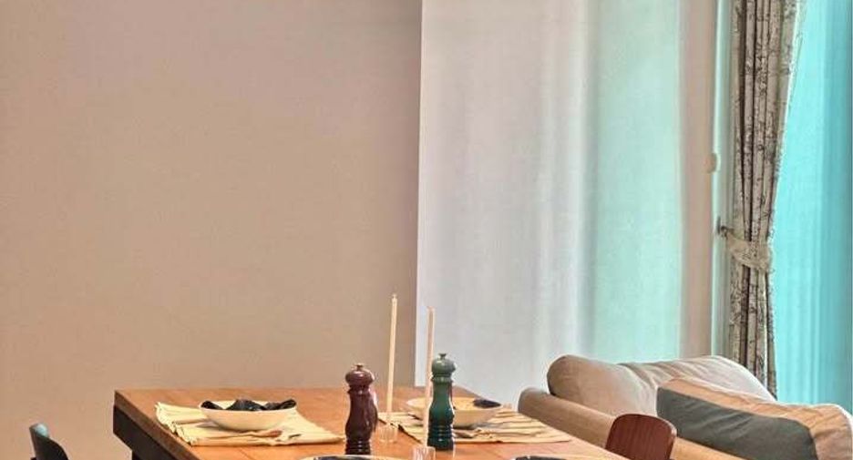 For rent 2 bedrooms condo in Huai Khwang, Bangkok