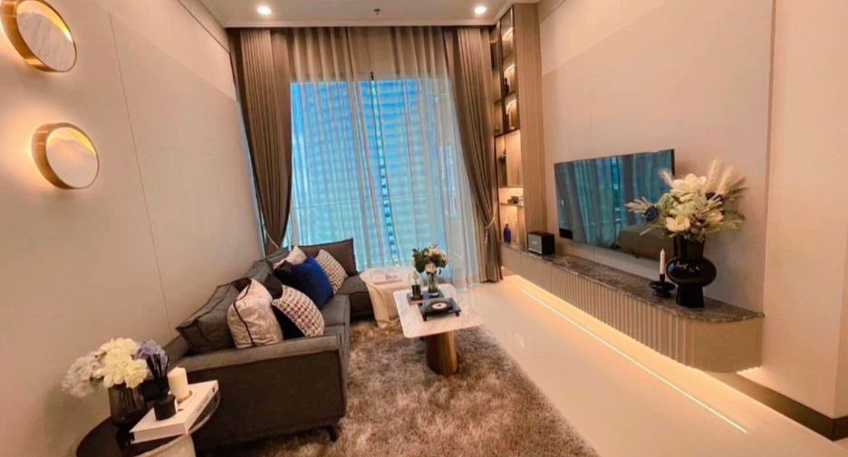 For rent 2 bedrooms condo in Watthana, Bangkok