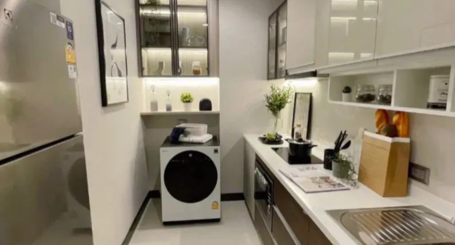 For rent 2 bedrooms condo in Watthana, Bangkok