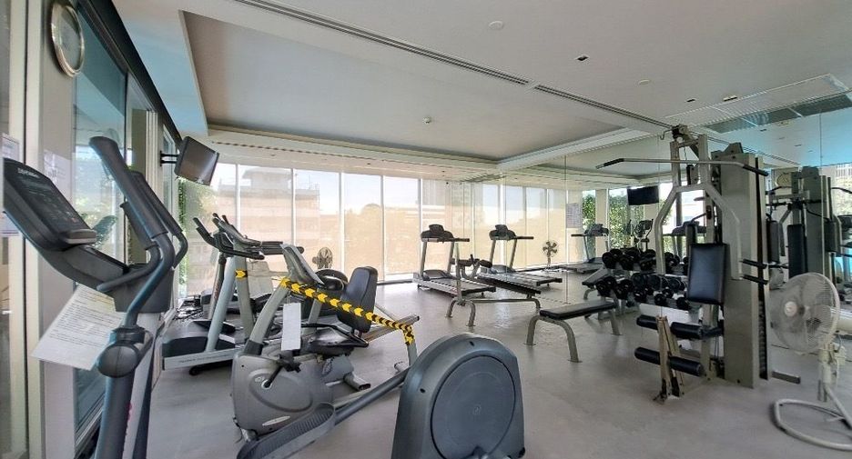For rent 2 bedrooms condo in Khlong San, Bangkok