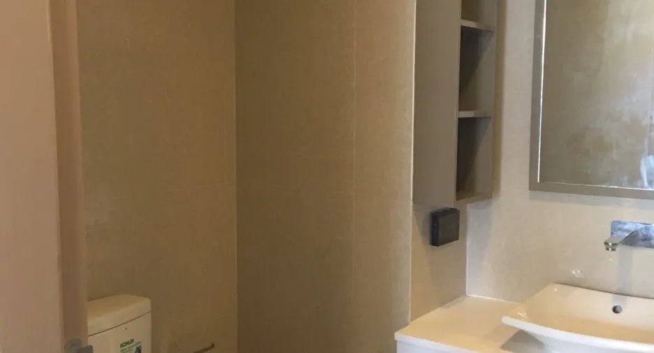 Condo en alquiler de 1 habitaciones en Khlong Toei, Bangkok