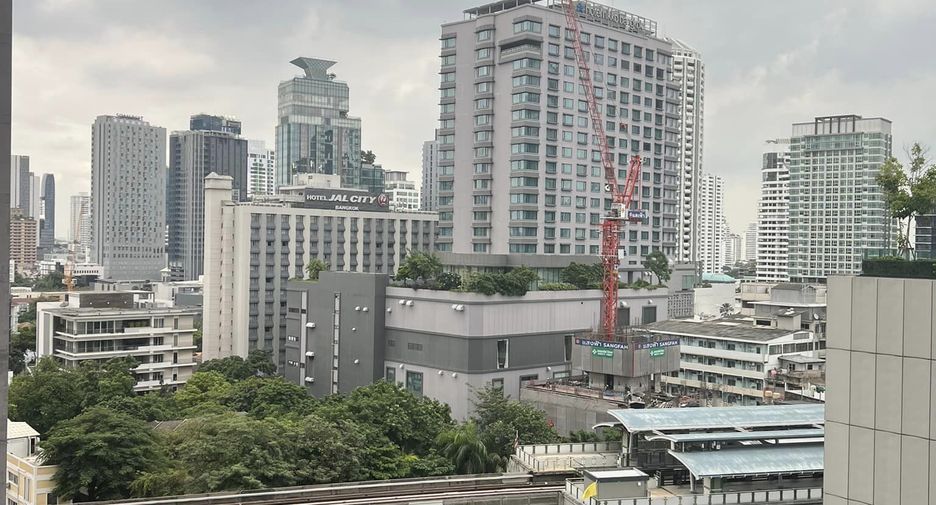 For rent 2 bedrooms condo in Khlong Toei, Bangkok
