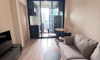 Condo en alquiler de 1 habitaciones en Huai Khwang, Bangkok