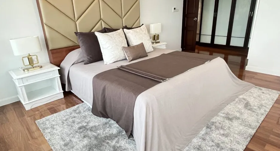 Apartment zur Miete mit 2 Zimmer in Khlong Toei, Bangkok