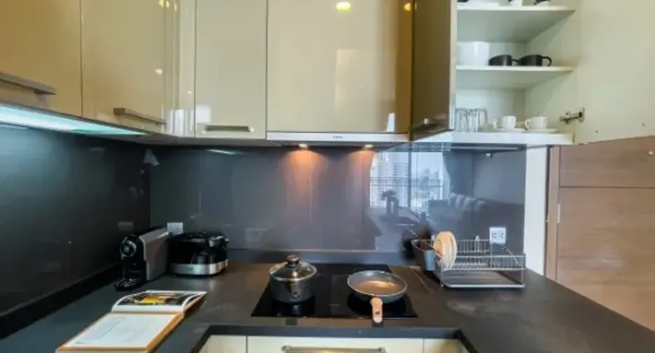Wohnung zur Miete mit 2 Zimmer in Watthana, Bangkok
