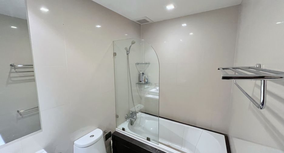 Condo en alquiler de 1 habitaciones en Khlong Toei, Bangkok