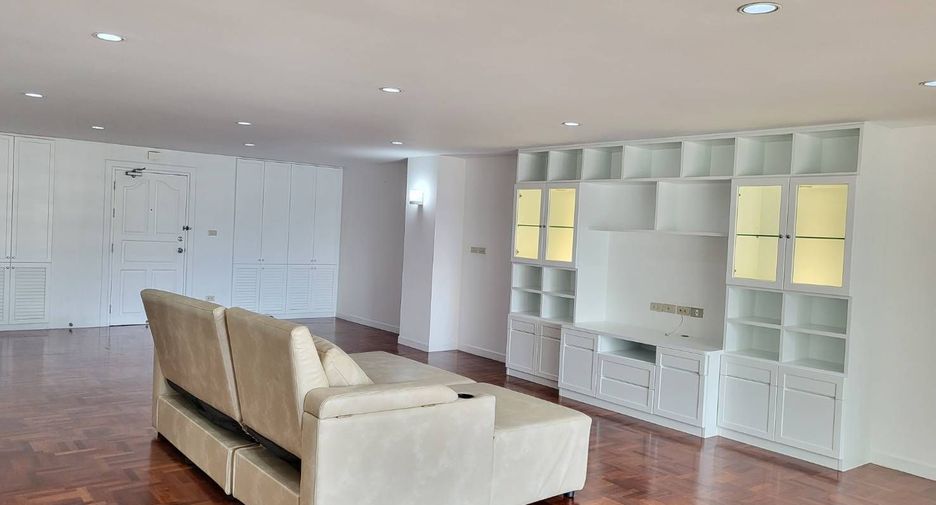 Condo en alquiler de 3 habitaciones en Watthana, Bangkok