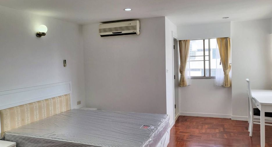 Condo en alquiler de 3 habitaciones en Watthana, Bangkok