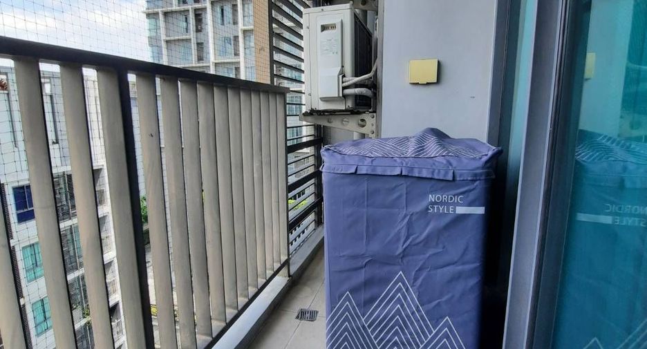 For rent 1 bed condo in Phra Khanong, Bangkok