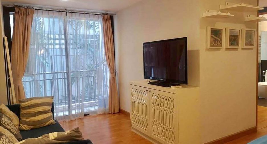 For rent 1 bed condo in Khlong Toei, Bangkok