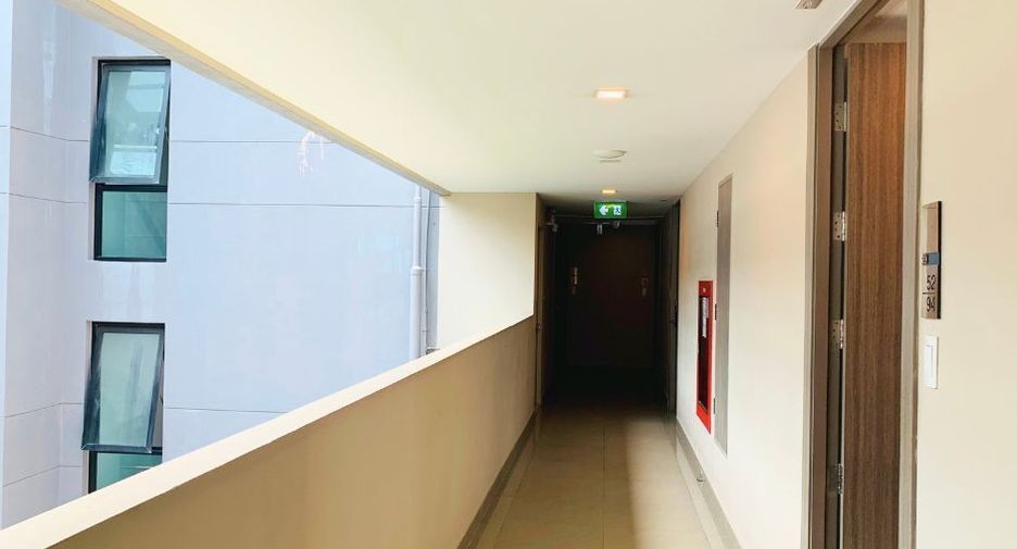 For rent 1 bed condo in Watthana, Bangkok
