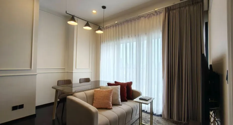 For rent 2 bedrooms condo in Watthana, Bangkok