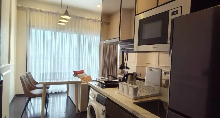For rent 2 bedrooms condo in Watthana, Bangkok