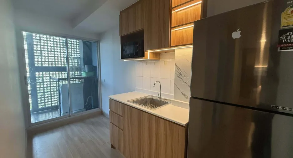 For rent 1 bed condo in Mueang Samut Prakan, Samut Prakan