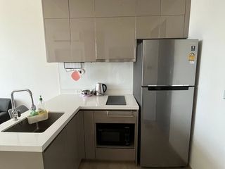 À louer 1 chambre condo à Phra Khanong, Bangkok