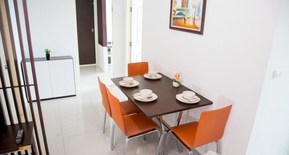 For rent 2 bedrooms apartment in Watthana, Bangkok