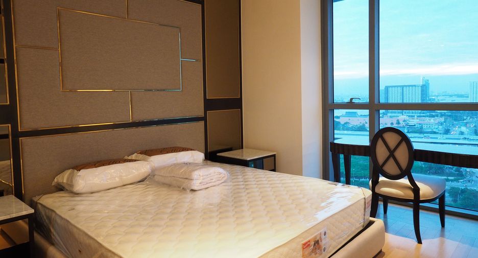 À louer 2 chambres condo à Yan Nawa, Bangkok