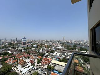 For rent 3 bedrooms condo in Khlong San, Bangkok
