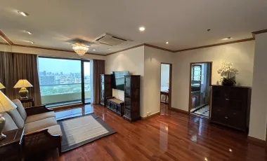 À louer 3 chambres condo à Khlong San, Bangkok