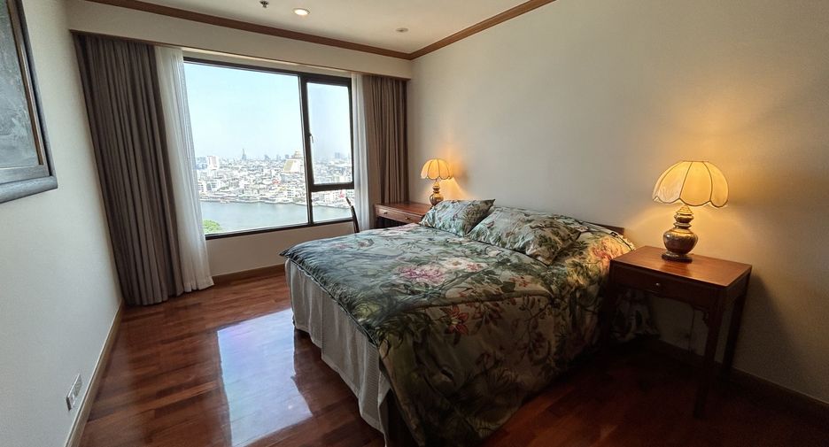 Wohnung zur Miete mit 3 Zimmer in Khlong San, Bangkok