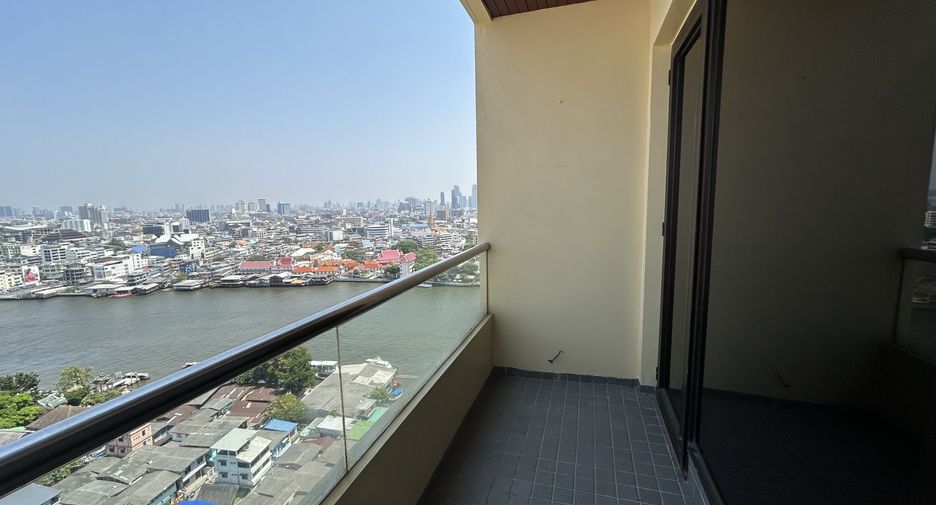 Wohnung zur Miete mit 3 Zimmer in Khlong San, Bangkok