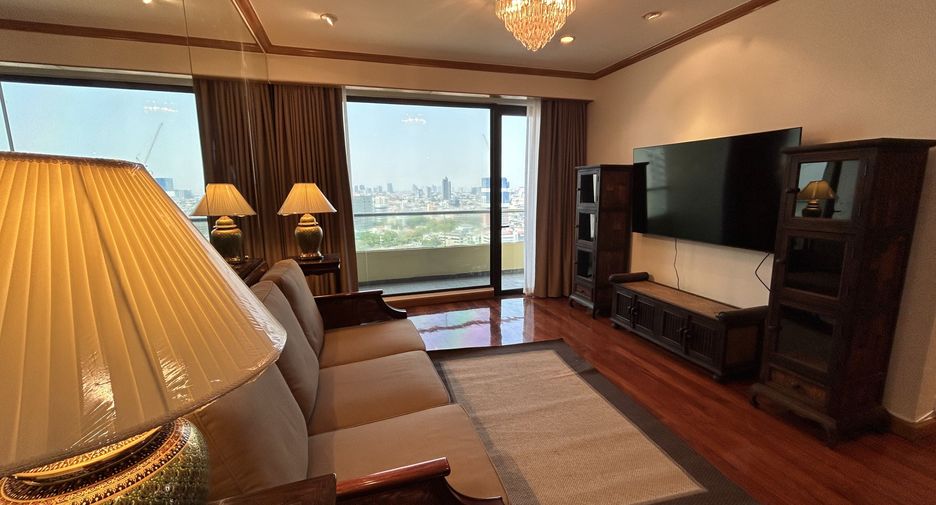 Wohnung zur Miete mit 3 Zimmer in Khlong San, Bangkok