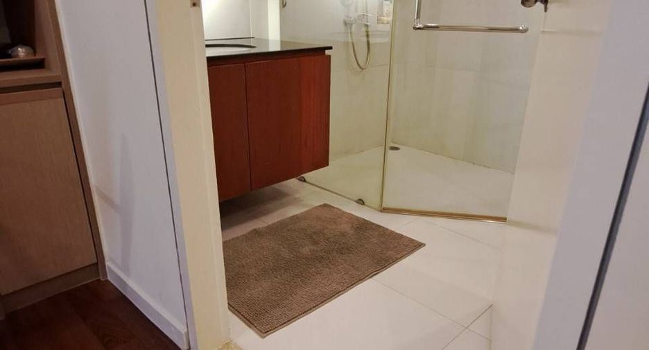 For rent 2 ベッドルーム condo in Sathon, Bangkok