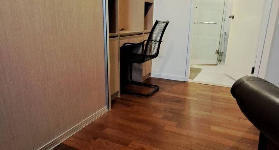 For rent 2 ベッドルーム condo in Sathon, Bangkok