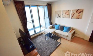 Condo en alquiler de 2 habitaciones en Phra Khanong, Bangkok
