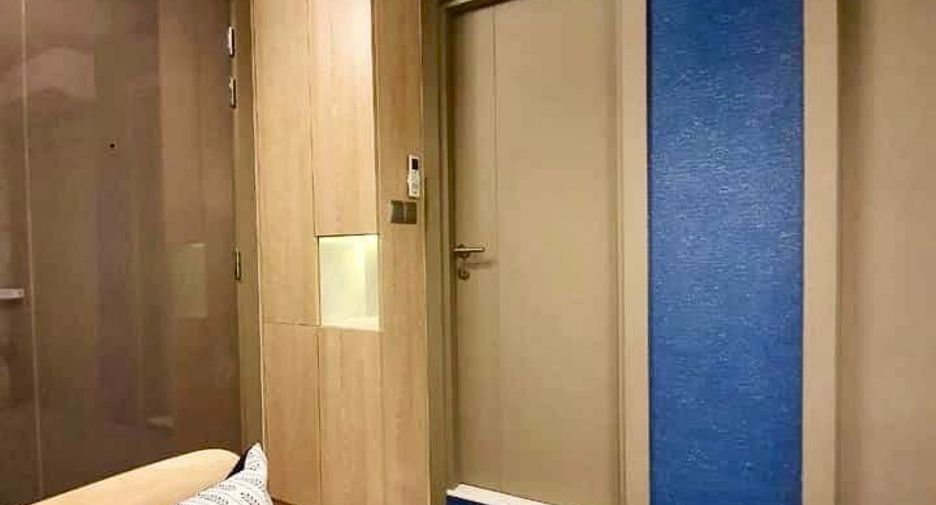 For rent 2 bedrooms condo in Huai Khwang, Bangkok