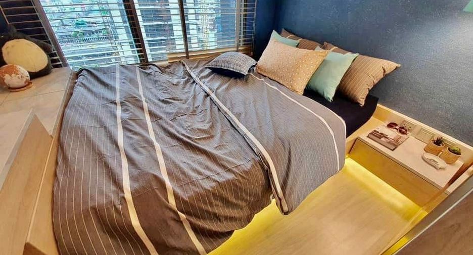 For rent 2 bedrooms condo in Huai Khwang, Bangkok