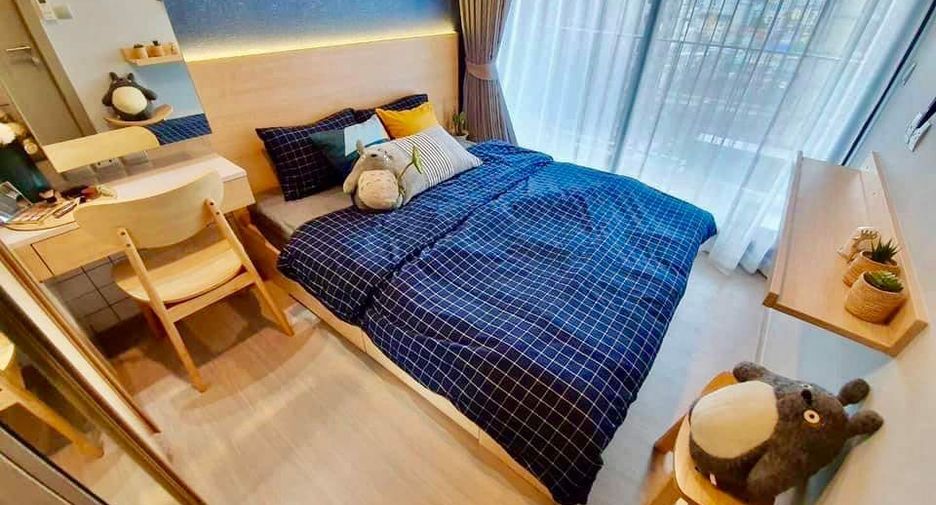 For rent 2 bedrooms condo in Huai Khwang, Bangkok