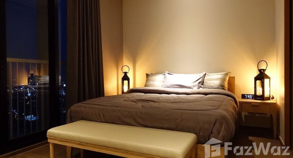 For rent 2 bedrooms condo in Khlong Toei, Bangkok