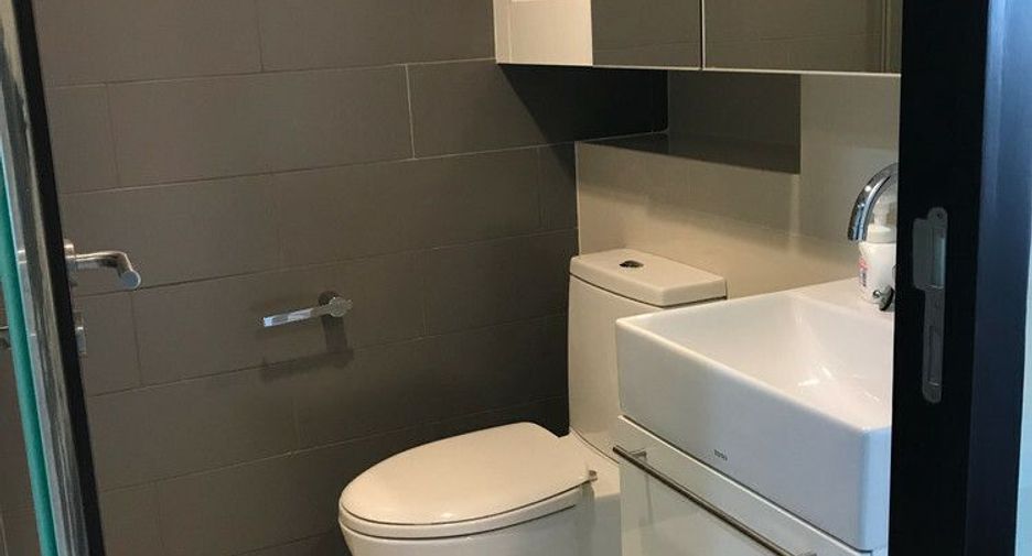 Аренда 1 кровать кондо в Кхлонг Тоеи, Бангкок