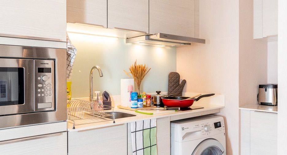 For rent 2 ベッドルーム condo in Watthana, Bangkok