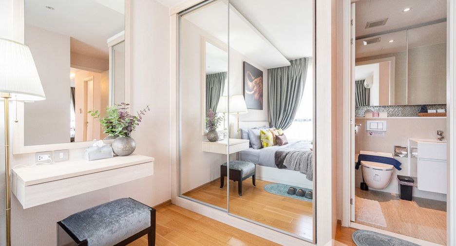 For rent 2 ベッドルーム condo in Watthana, Bangkok