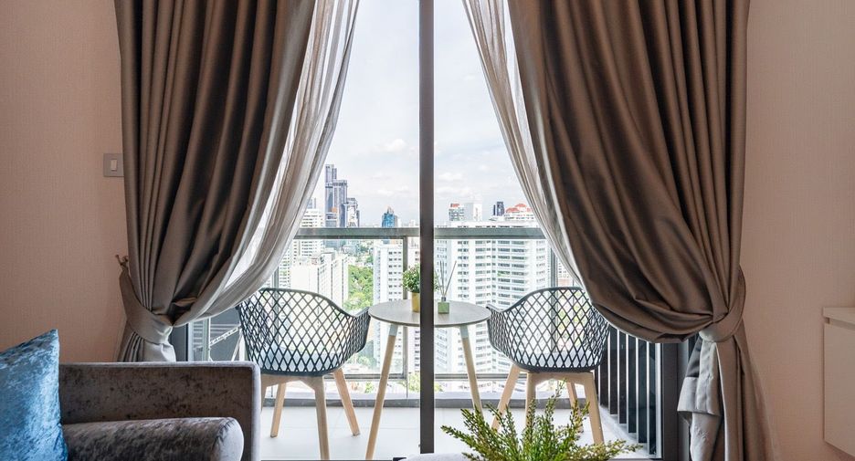 For rent 2 ベッドルーム condo in Watthana, Bangkok