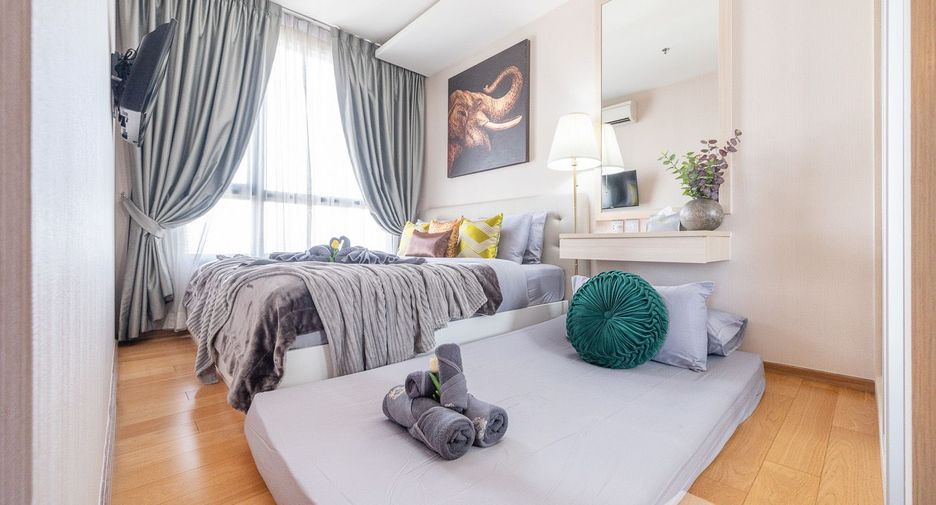 For rent 2 ベッドルーム condo in Watthana, Bangkok