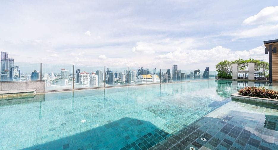 For rent 2 ベッドルーム condo in Watthana, Bangkok